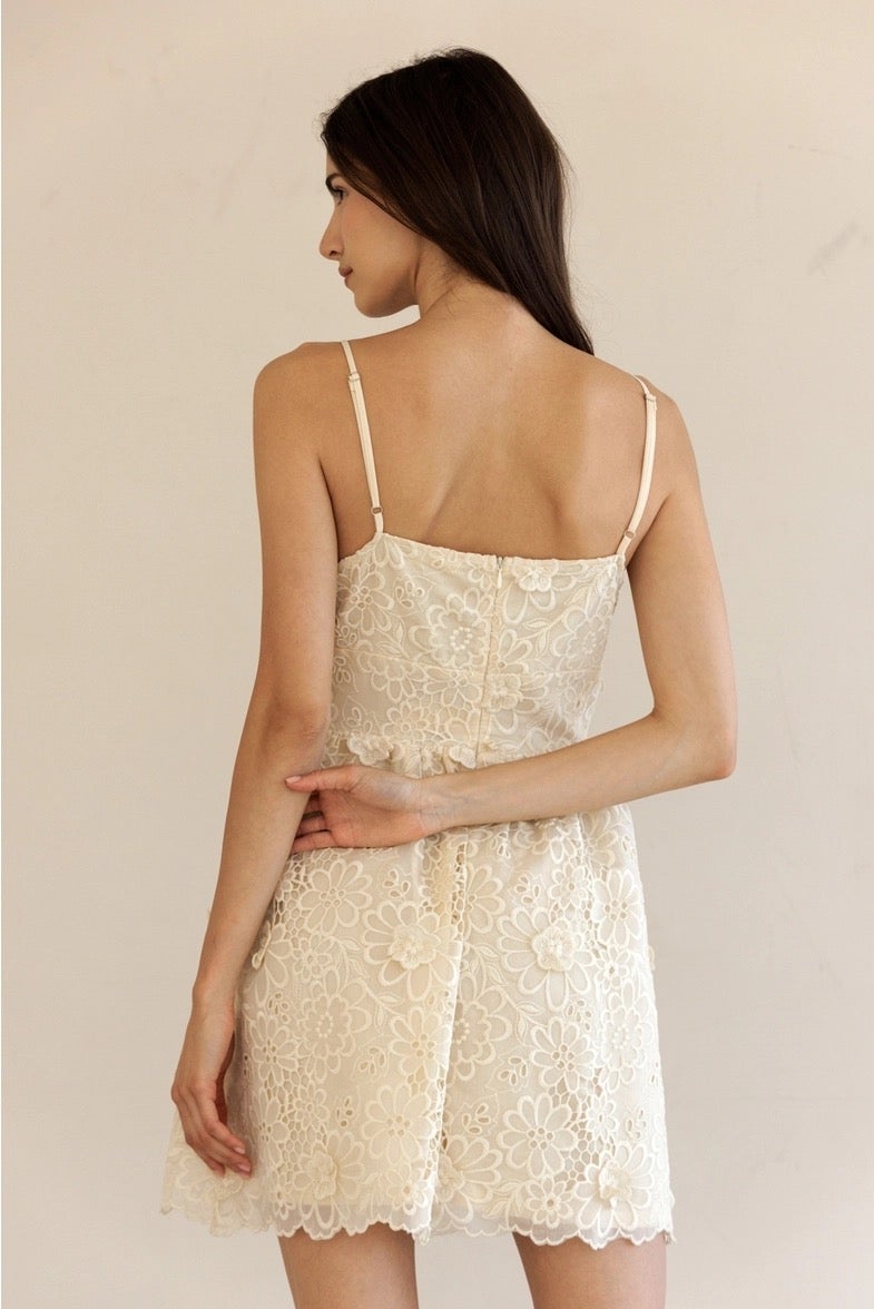 storia lace dress Storia Daisy Babydoll Dress White Floral / S